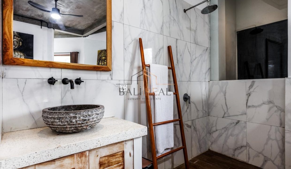 d7e718fd-5b9d-4b16-9c96-dce30c6f1c1b